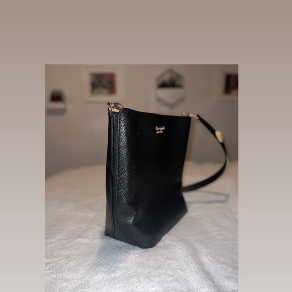 Kate spade bag! - Picture 3 of 12